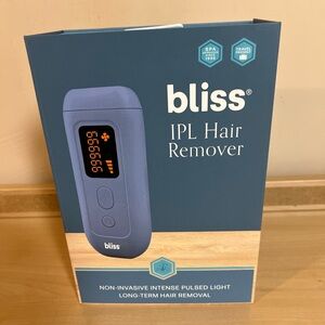 New in Box Bliss IPL Hair Remover in Lavender 5 Energy Levels Travel Bag